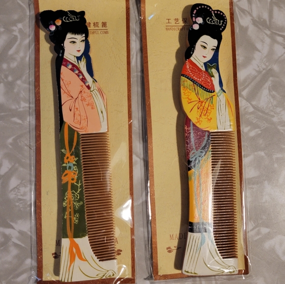 Chinese Comb Set of 4 - Picture 4 of 11